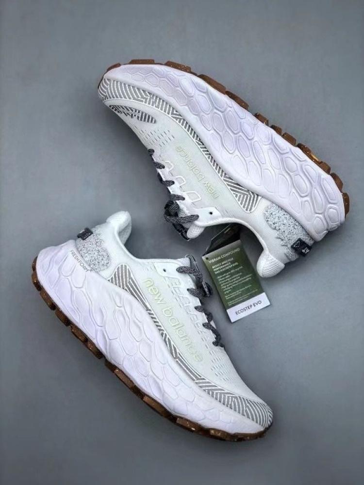 حذاء New Balance Fresh Foam Trail More V3 — إصدار ٢٣