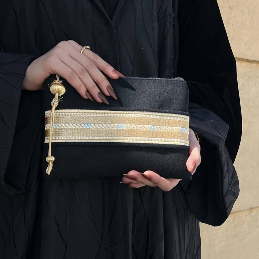باوتش البشت ذهبي - ميني