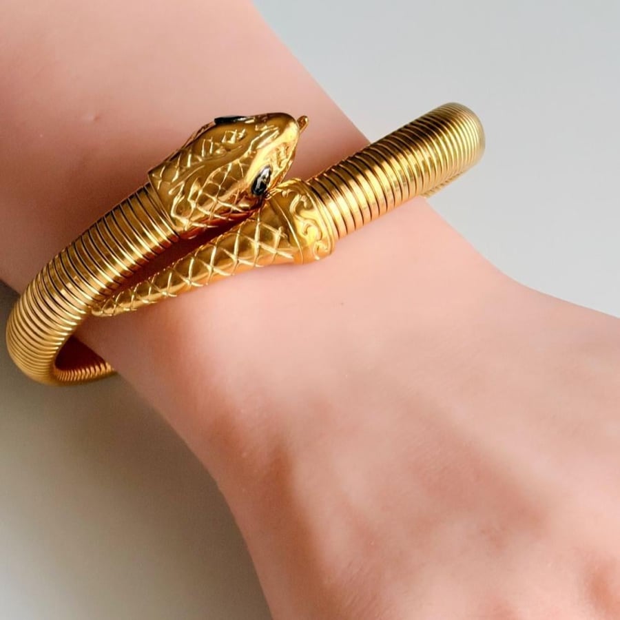 إسوارة snake bracelet