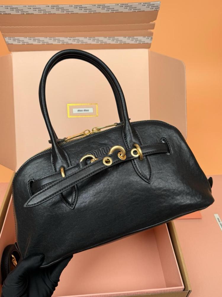 Miu Miu Aventure Napp size 33cm