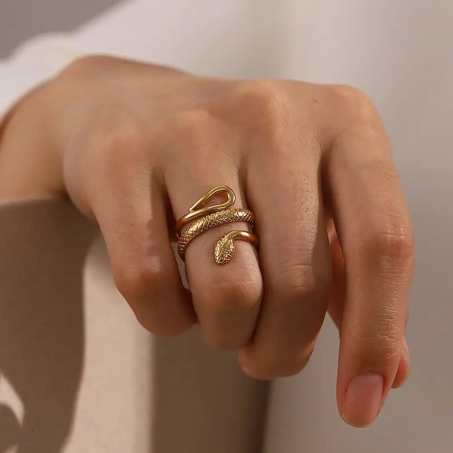Snake Ring - Gold