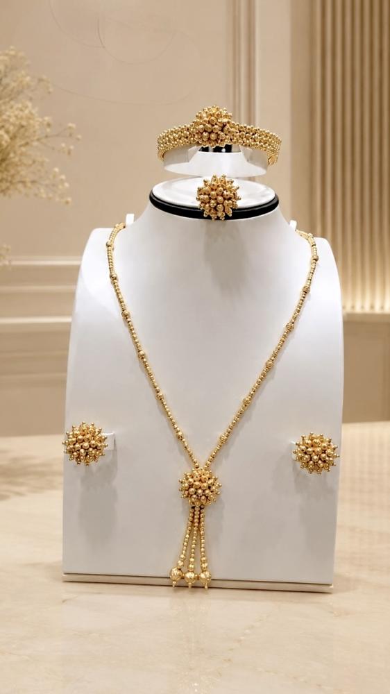 طقم بديل ذهب فاخر بتصميم زهري ملكي .                                MS-072