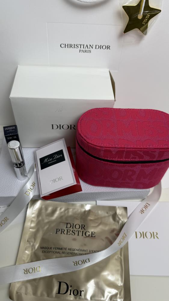 Miss Dior seasonal bag
