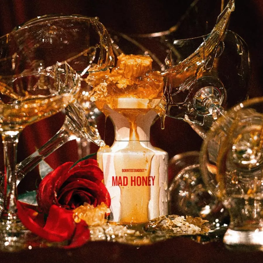 عطر ماد هوني من بورن تو ستاند آوت أو دو برفيوم للجنسين 50 مل