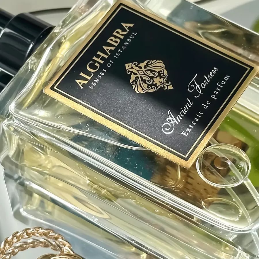 عطر سنسيس اوف اسطنبول انشينت فورتريس من الغبرة إكستريت دو برفيوم للجنسين 50 مل