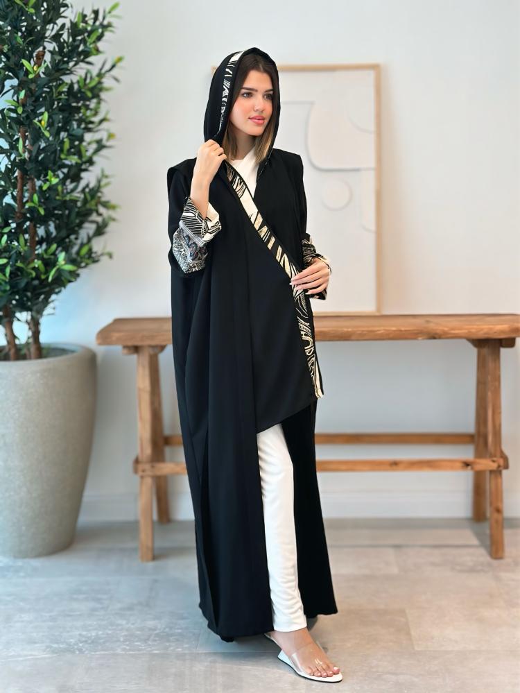 كريب  اسود مع أكمام مشجرة