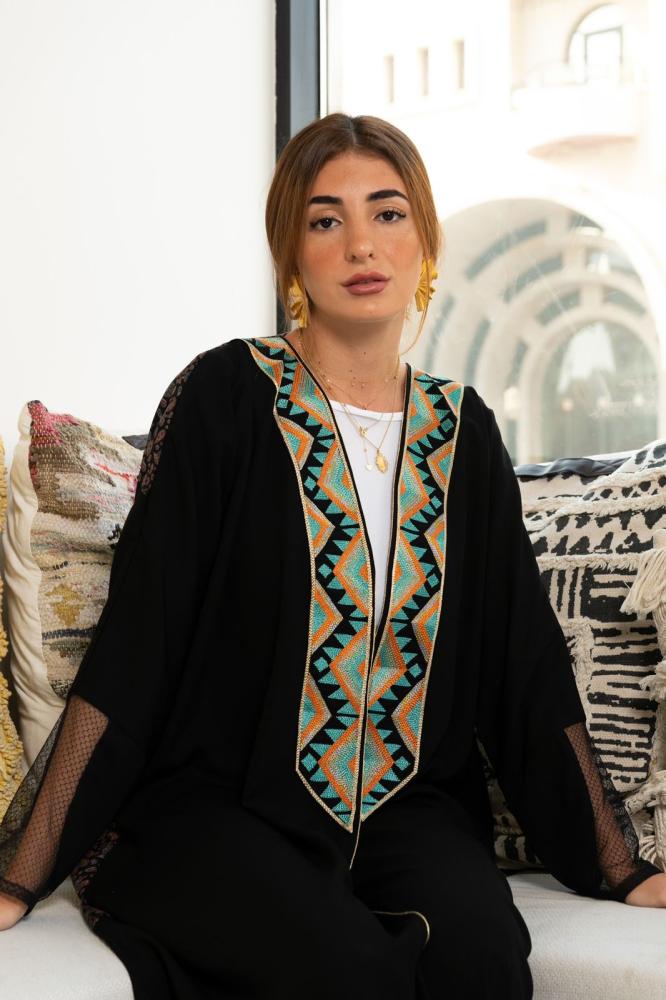 Black crepe abaya with embroidery and tulle sleeves