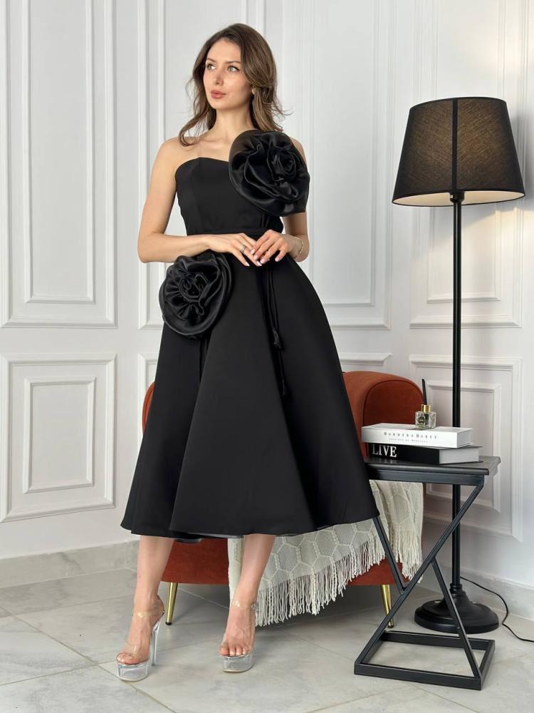 Black midi dress decorated with flowers
