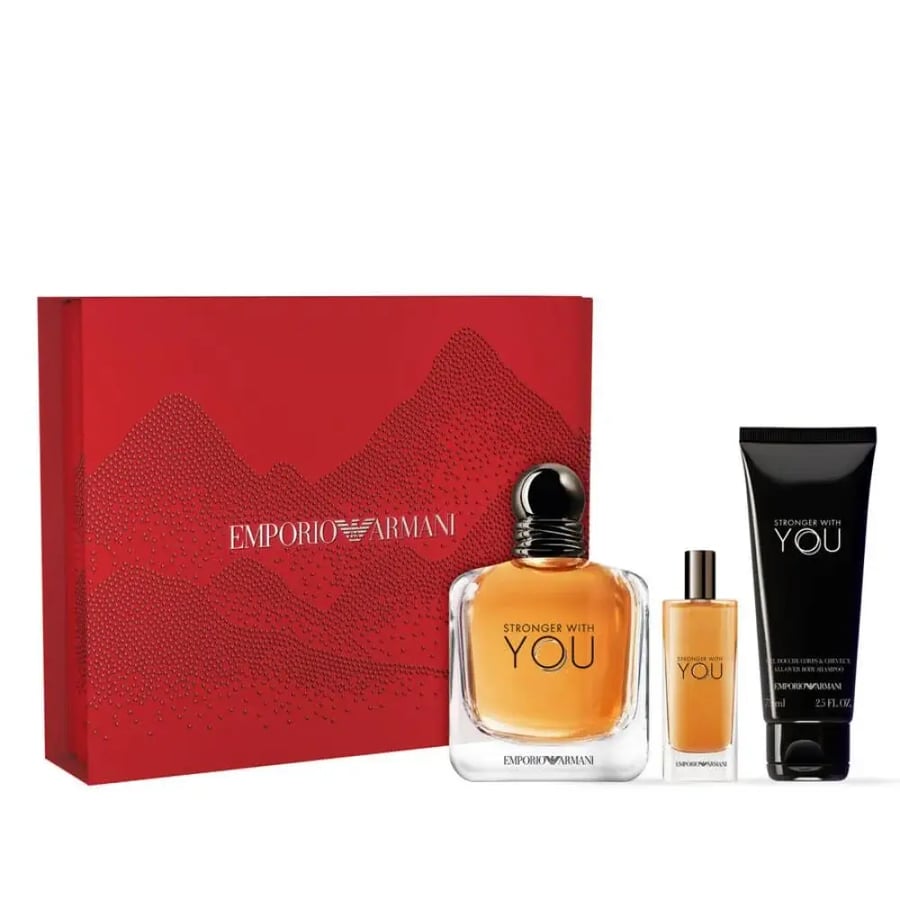 مجموعة هدايا عطر رجالي  ( عطر سترونقير وذ يو 100 مل اودو تواليت +عينة 15 مل + شاور جيل 75 مل ) )
