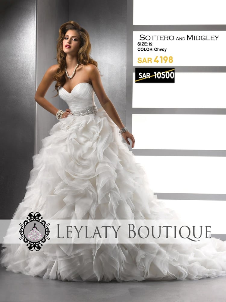 فستان زفاف فاخر من العلامة التجارية  الشهيرة  SOTTERO AND MIDGLEY مع تخفيضات كبرى     A luxurious wedding dress from a famous brand SOTTER AND MIDGLEY With major discounts