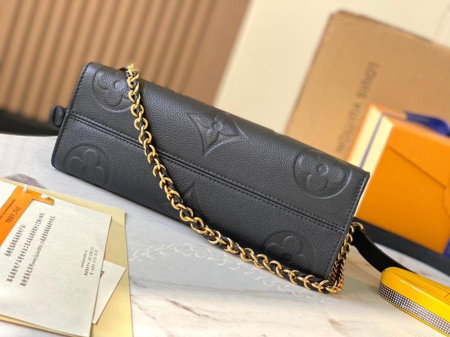 لوي فيتون ONTHEGO EAST WEST مقاس25cm