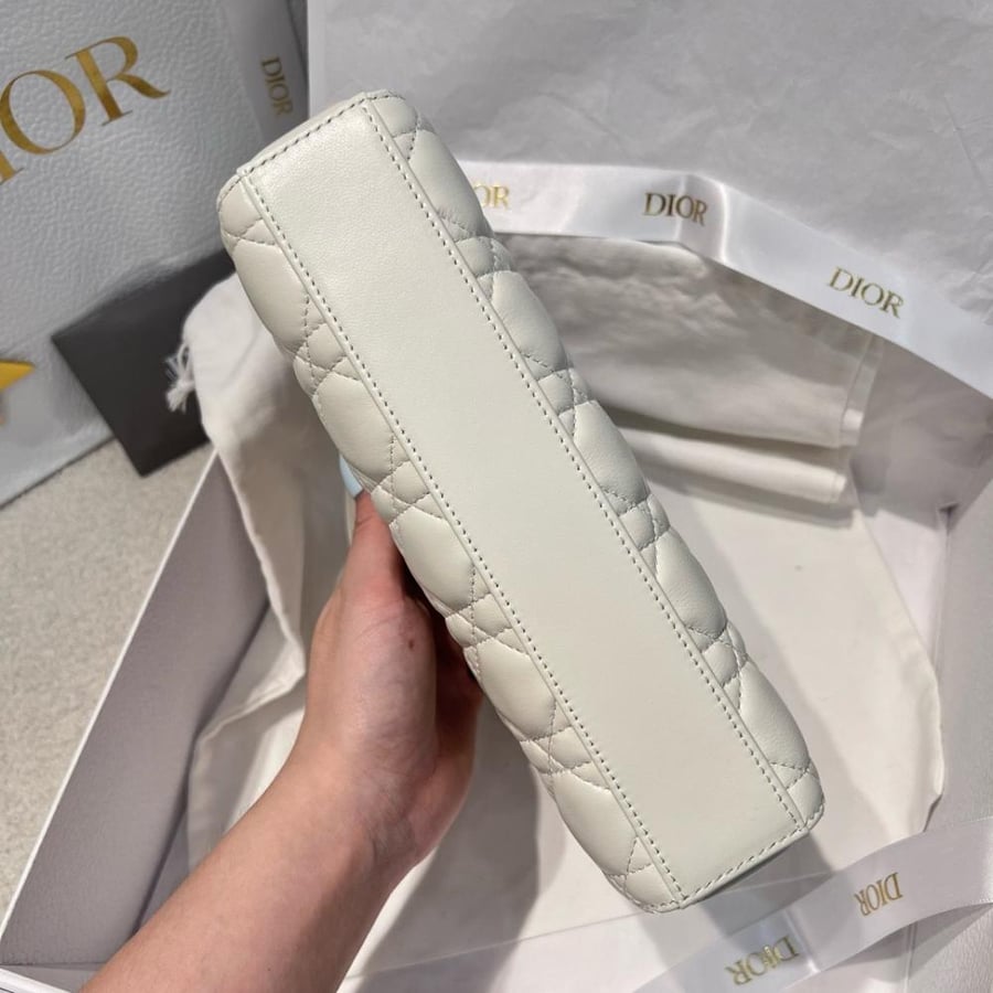 ليدي ديور مقاس 22cm