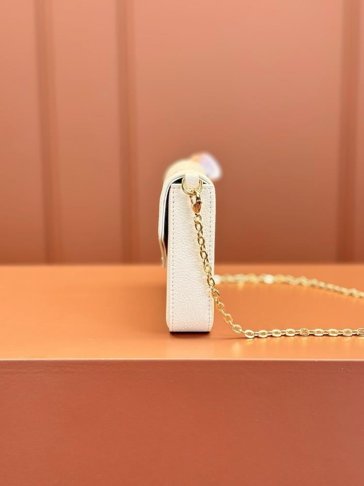 لوي فيتون POCHETTE FÉLICIE مقاس 21cm