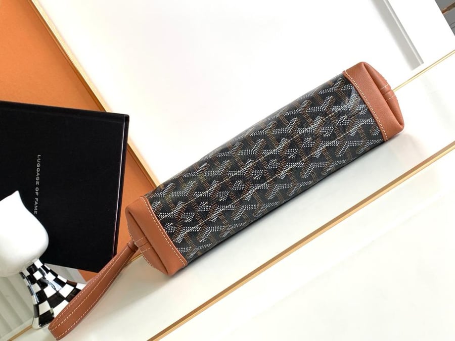 جويارد Conti pouch مقاس 24cm