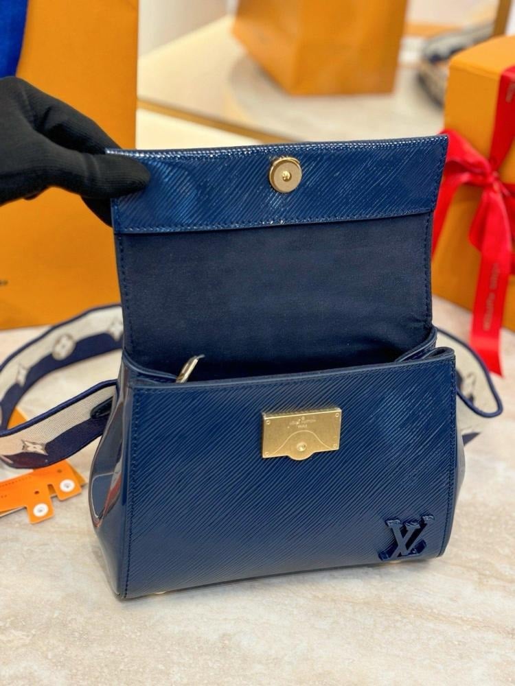 لوي فيتون CLUNY مقاس 20cm