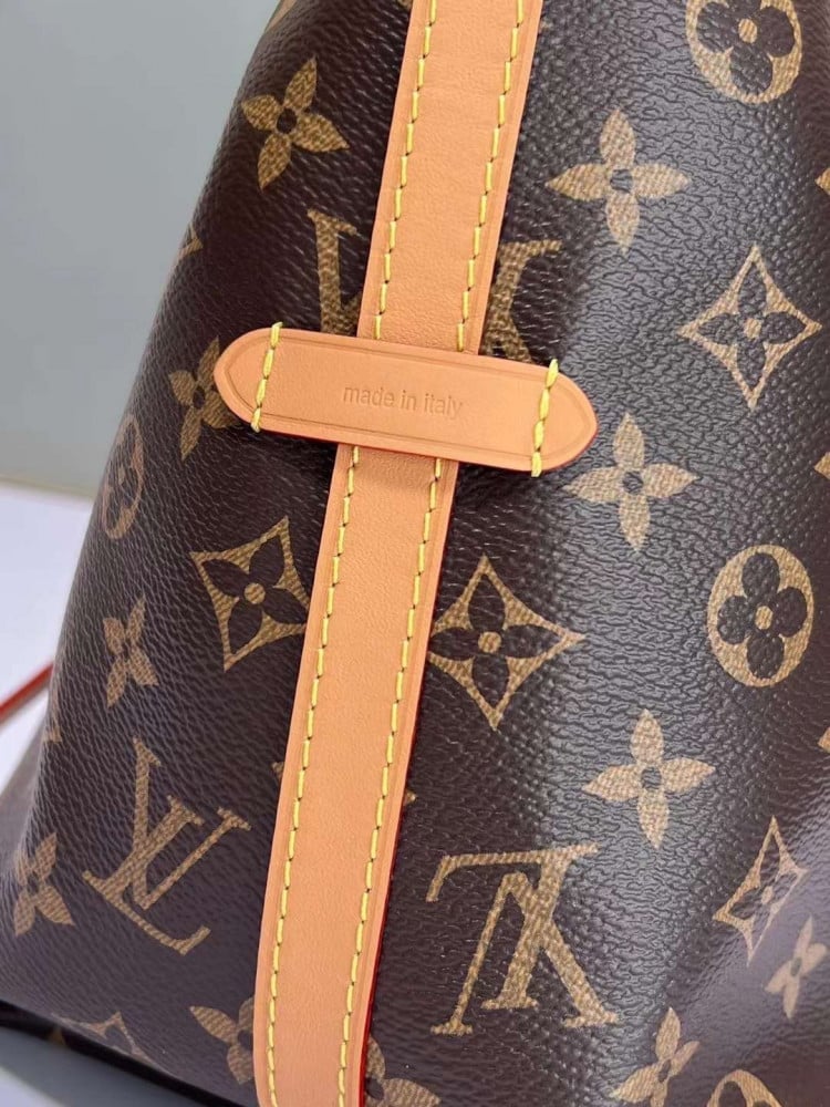 لوي فيتون CARRYALL MM مقاس39cm