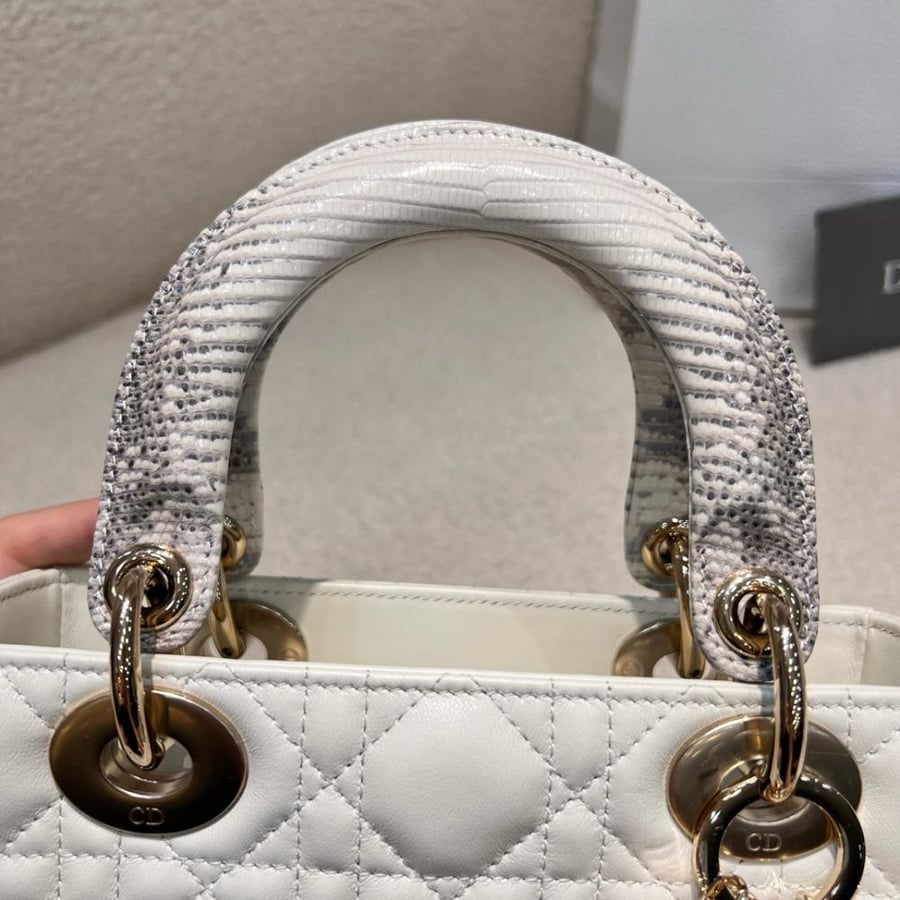 ليدي ديور مقاس 20cm
