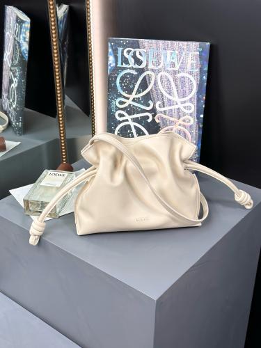 لويفي FLAMENCO CLUTCH مقاس 22.5cm .