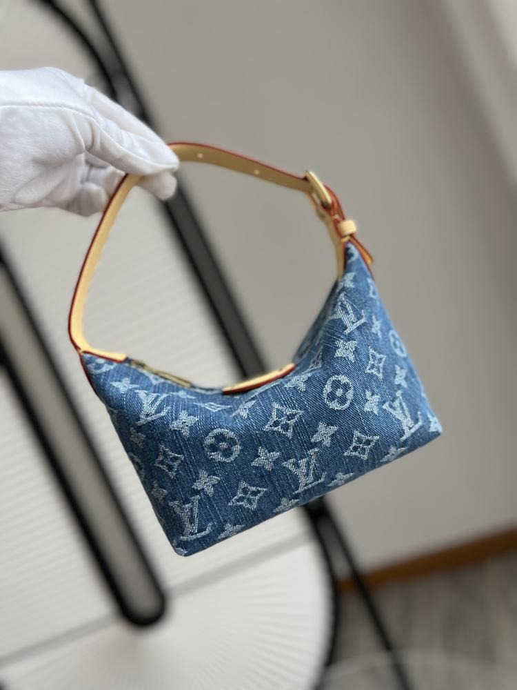 لوي فيتون Hills Pochette مقاس 18.5cm