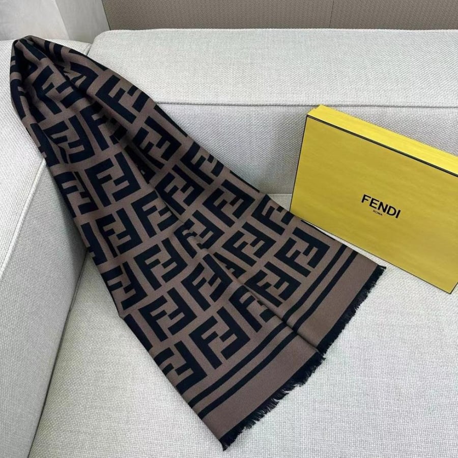 سكارف فندي مقاس 180*35