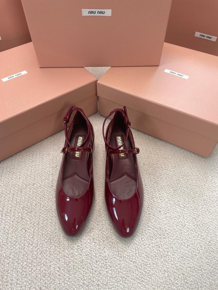 هيلز ميو ميو ارتفاع 3.5cm