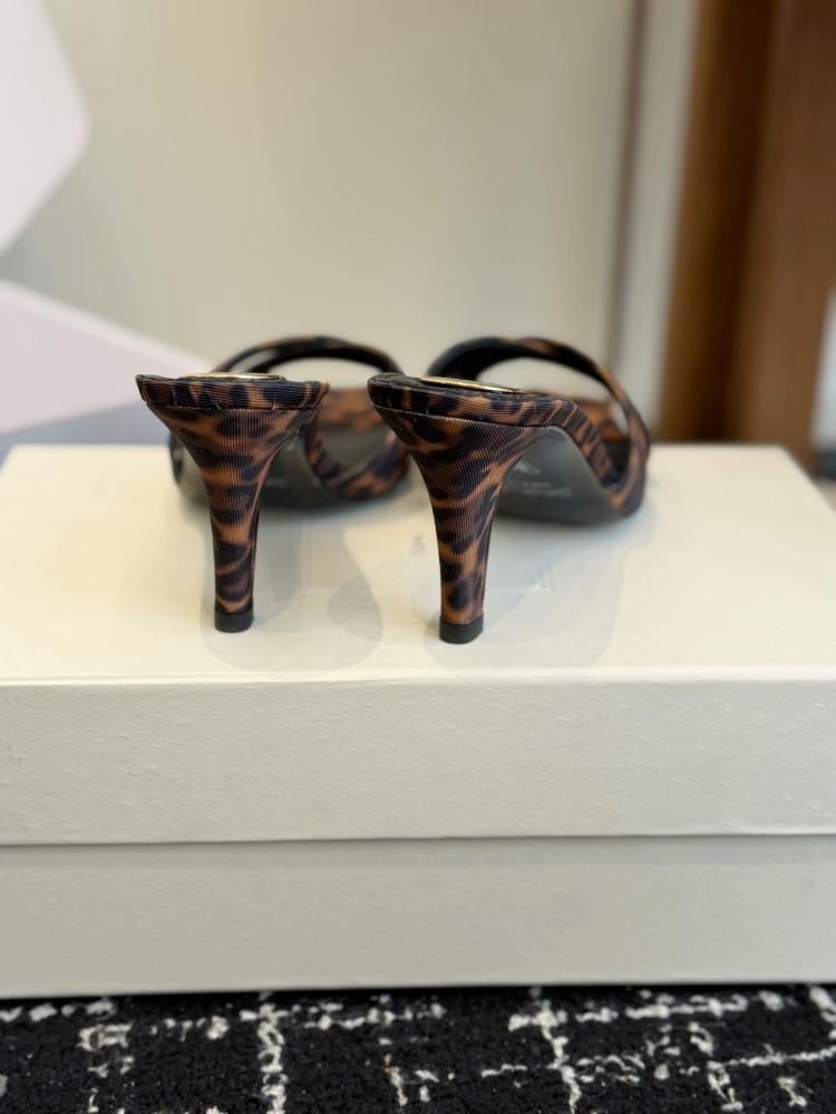 هيلز سان لوران ارتفاع 7.5cm