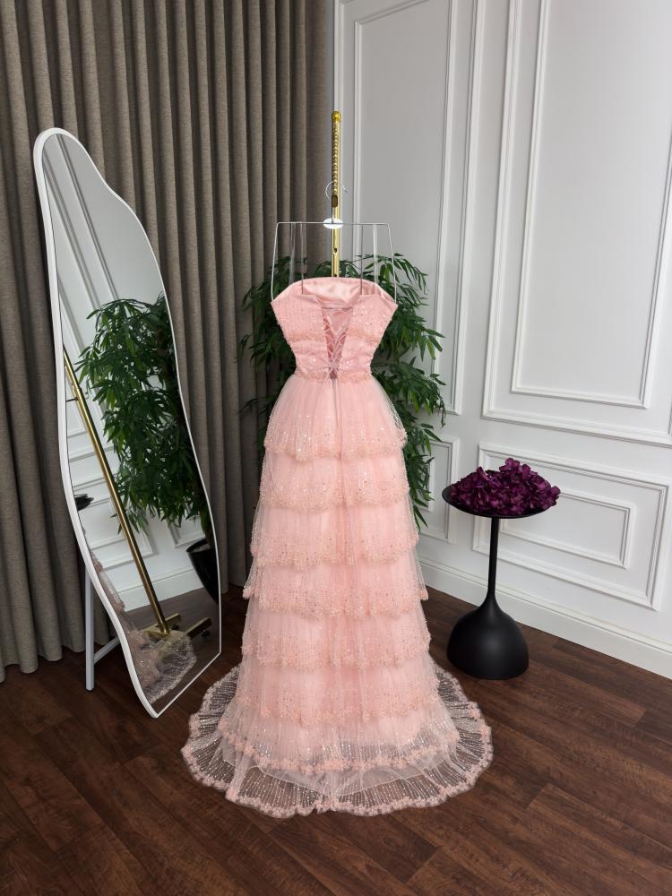 Dress suitable for sizes from 1 to 6