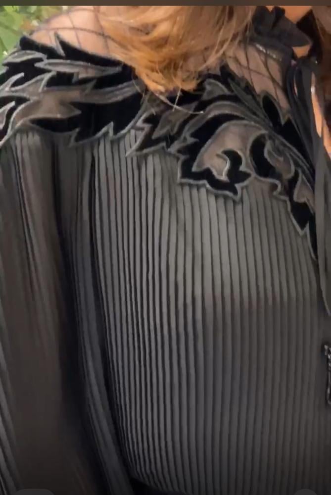 فستان مخمل وشيفون