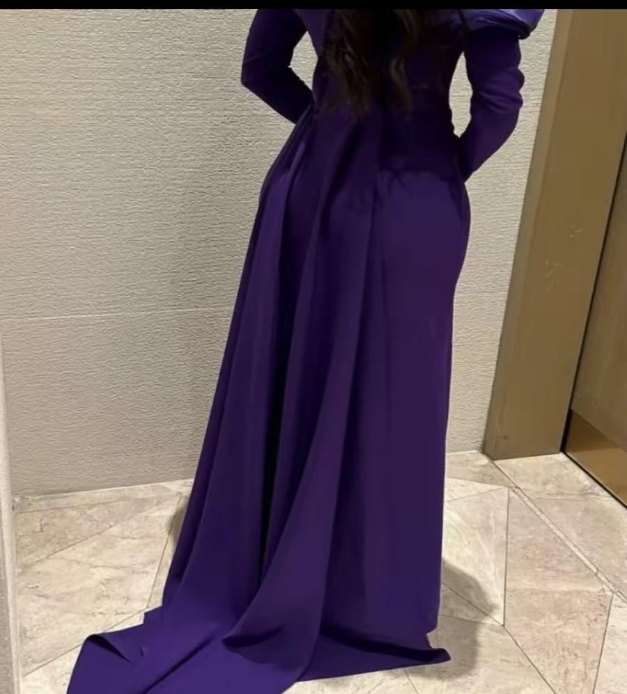 A soft and elegant dress in purple color