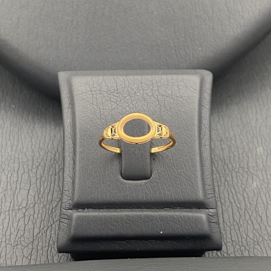 طقم ذهب عيار 21 وزن 6.79 جم لمسة أنثوية تضفي سحراً لمظهرك