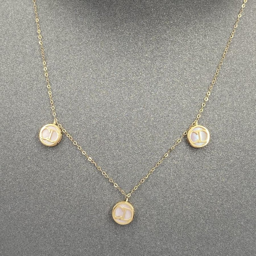 عقد تشوكر ذهب عيار 18 الوزن 1.04 جرام