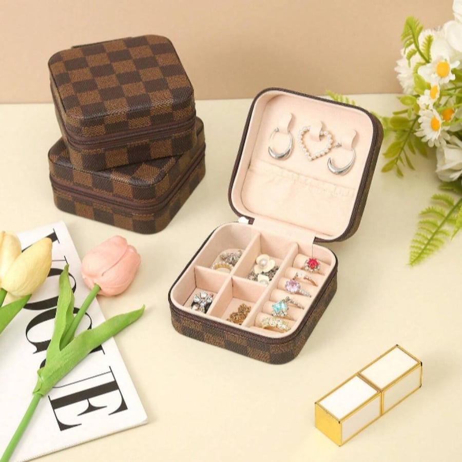 شنطة تخزين ذهب صغيره وأنيقه