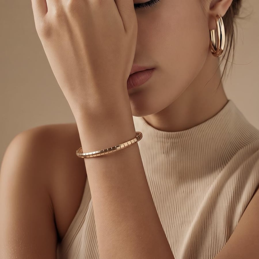 غويشه ذهب عيار 21 الوزن 4.95 جرام