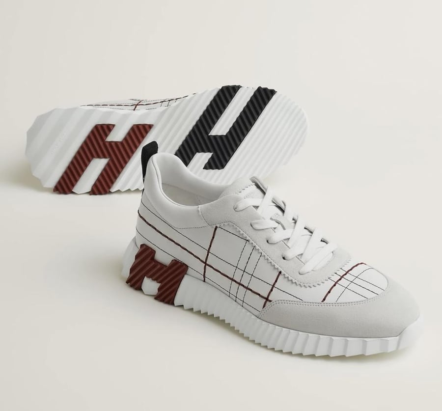شوز H