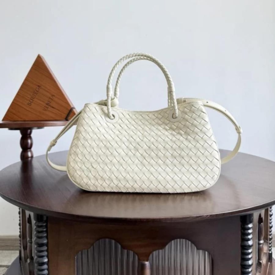 Bottega Basket