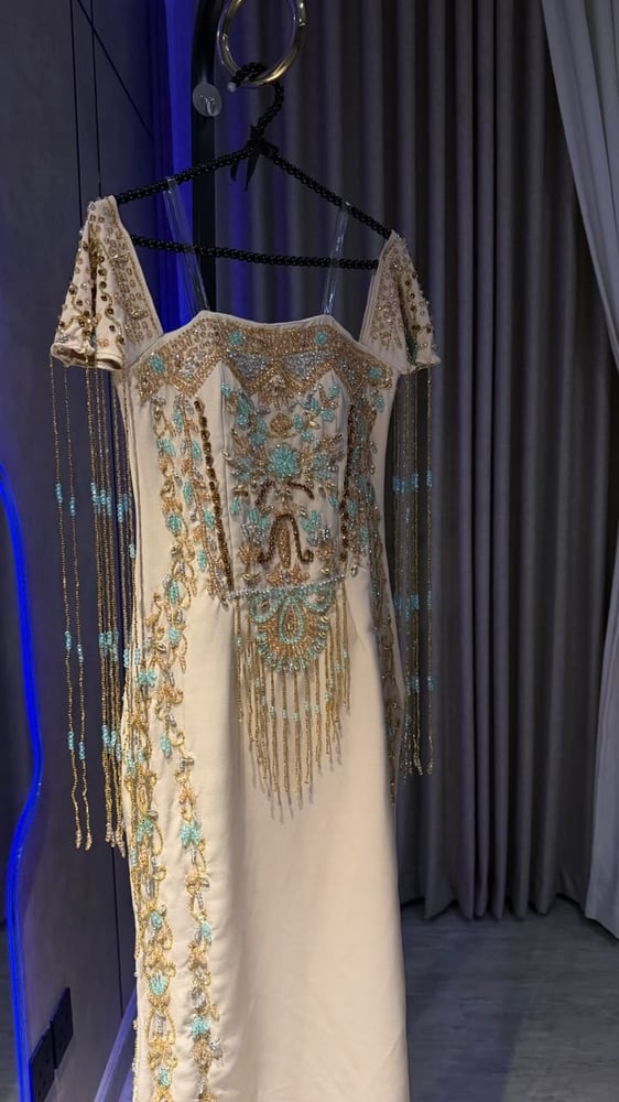 فستان نيروزا