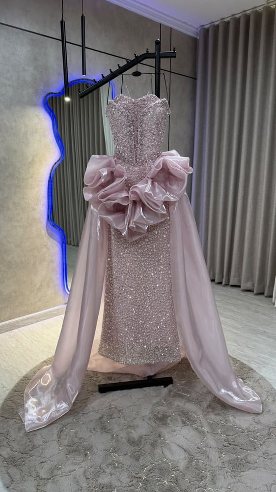 فستان ليا