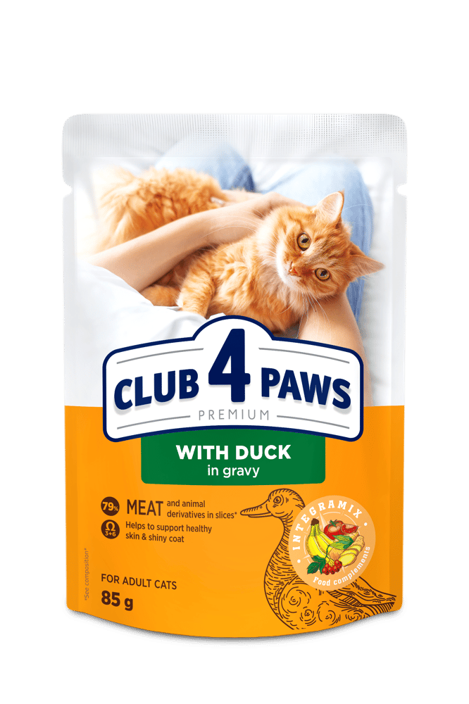 طعام رطب للقطط بط مع المرق 85جرام CLUB 4 PAWS