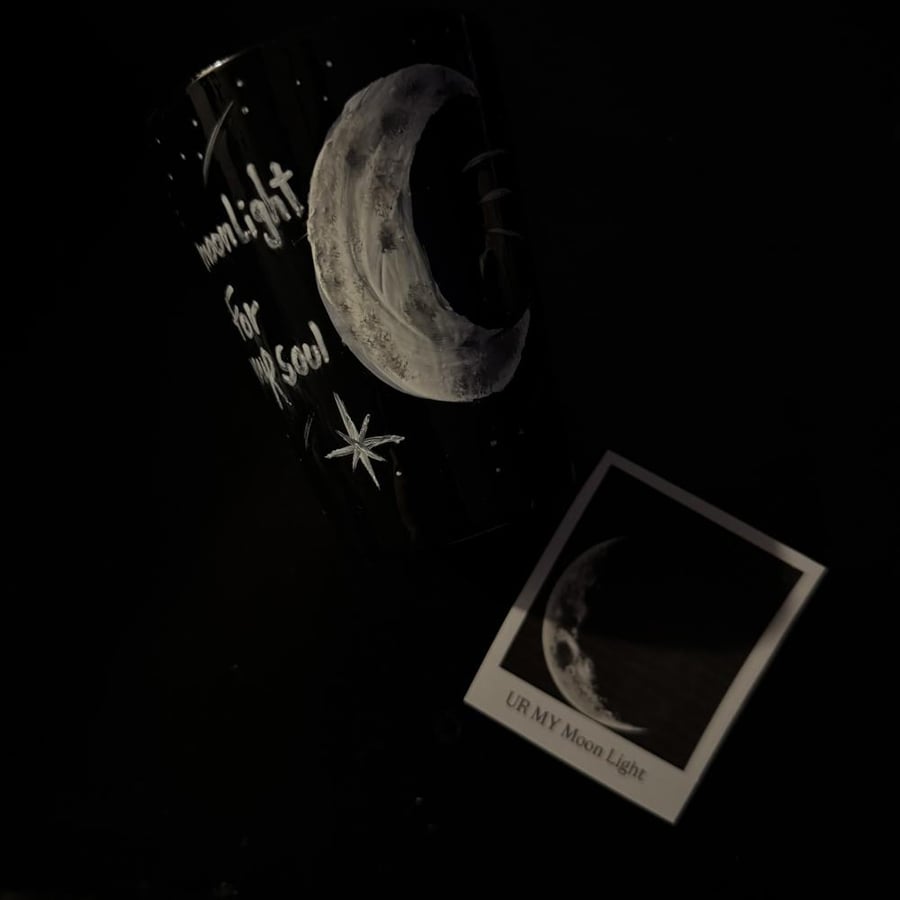 Moon box