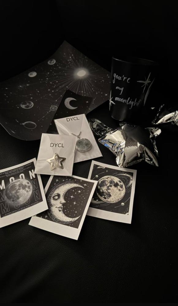 Moon box