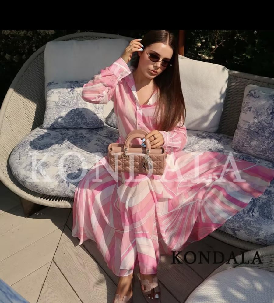 بدلة نسائية قطعتين