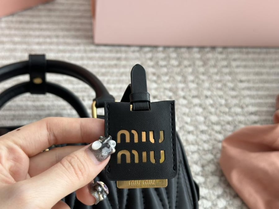 شنطة miumiu