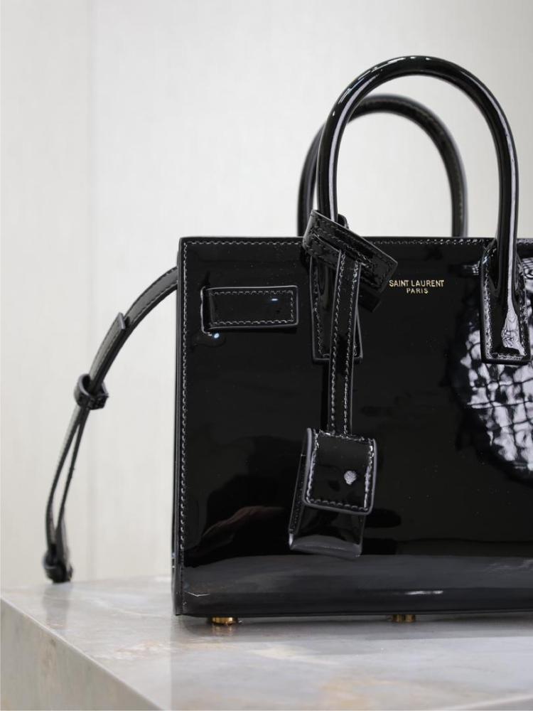 SAC DE JOUR IN PATENT LEATHER - NANO