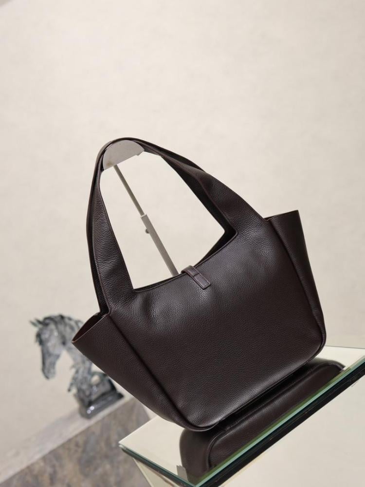 LE 5 À 7 BEA IN GRAINED LEATHER