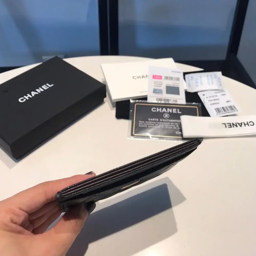 CLASSIC CARD HOLDER