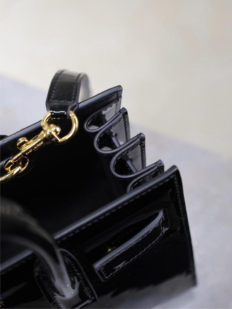 SAC DE JOUR IN PATENT LEATHER - NANO