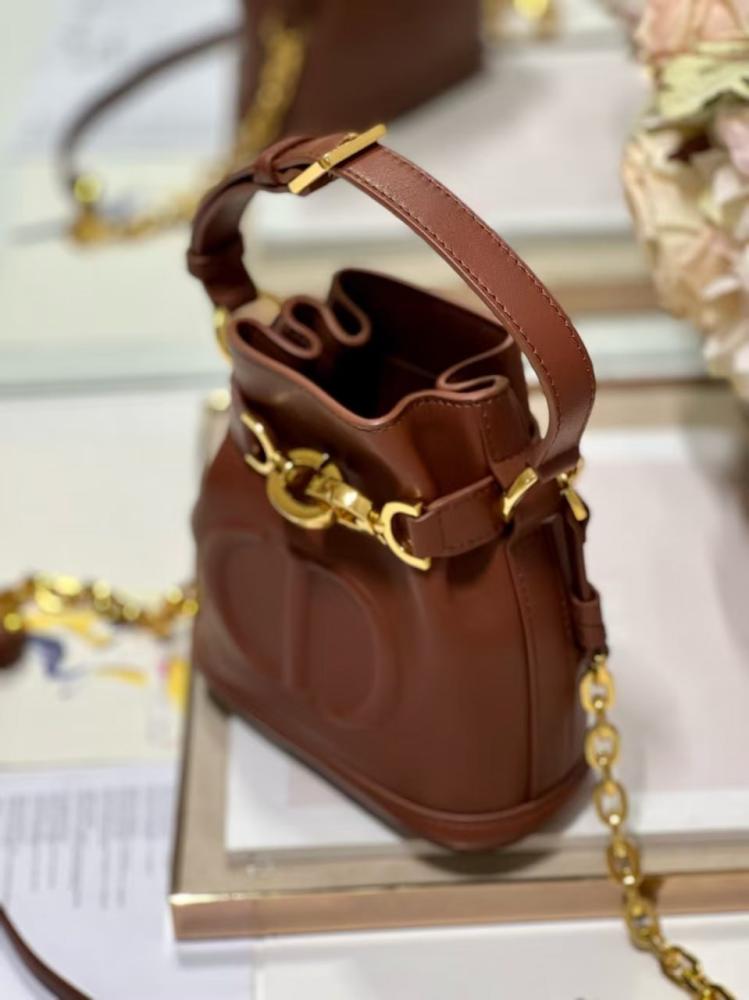 Dior ديور