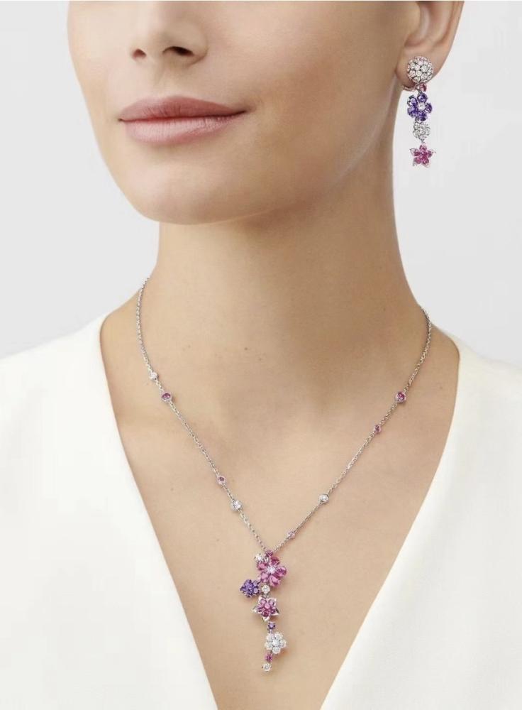 Van Cleef & Arpels Folie des Prés necklace