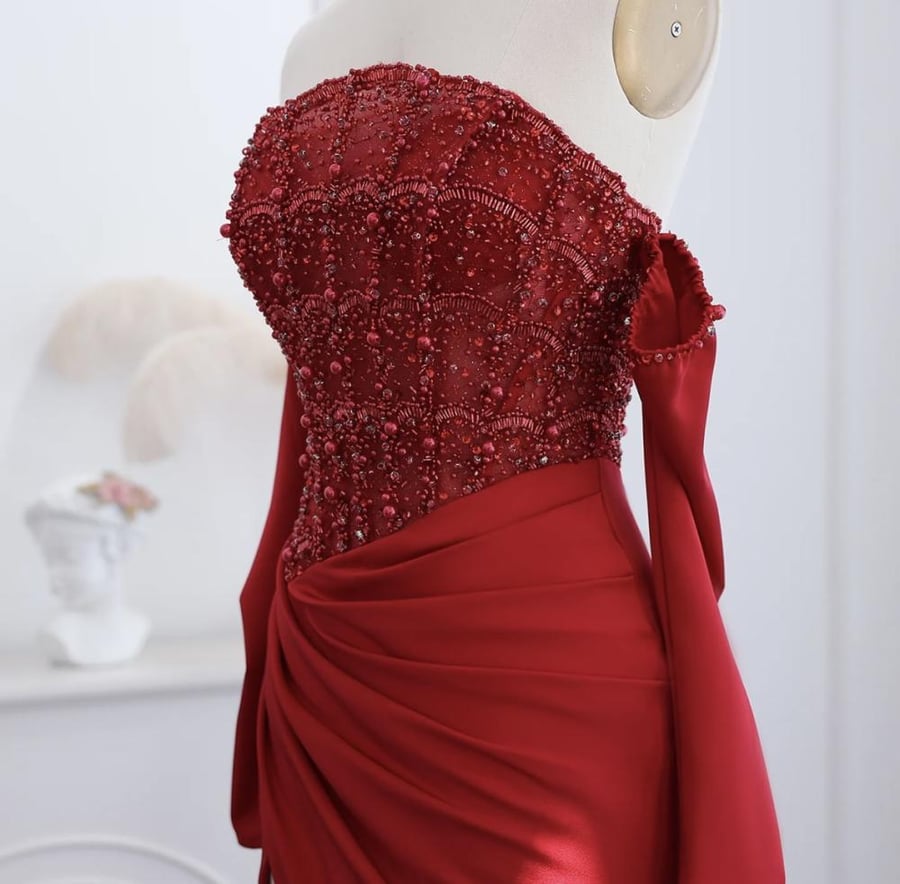 فستان سهرة فاخر من سمارا بوتيك-تطريز لؤلؤ مع ترتر انيق) احمر-E12