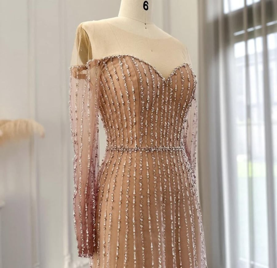 فستان سهرة مع أكمام طويلة فاخرة من سمارا بوتيك-E58